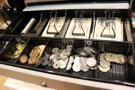 店舗監査 現金監査 レジ 現金
