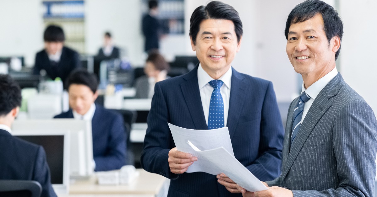 社長と取締役　社長が取締役に上位職と下位職の関係性と各階層の機能と役割を確認