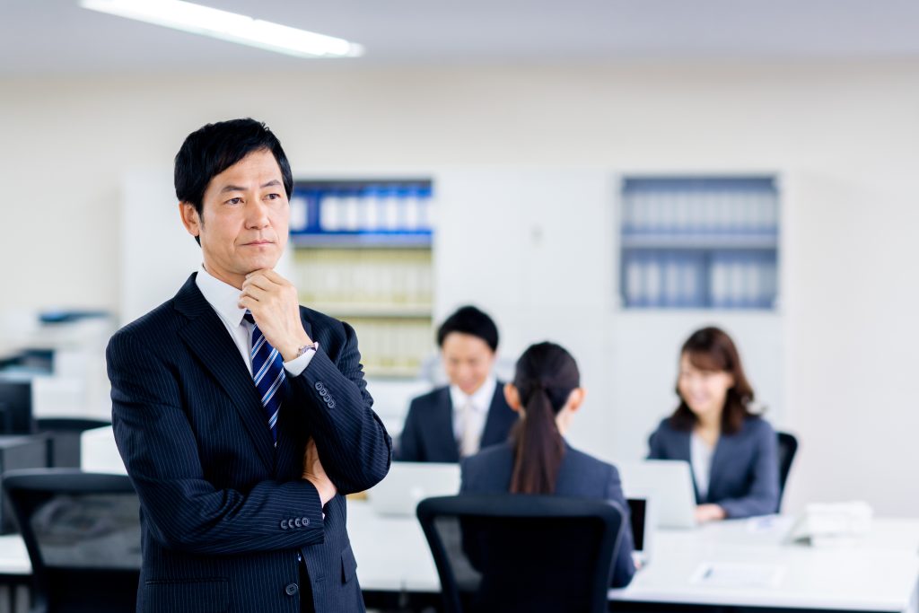 部下との人間関係に悩む上司。部下が上司の思い通りに動かない。